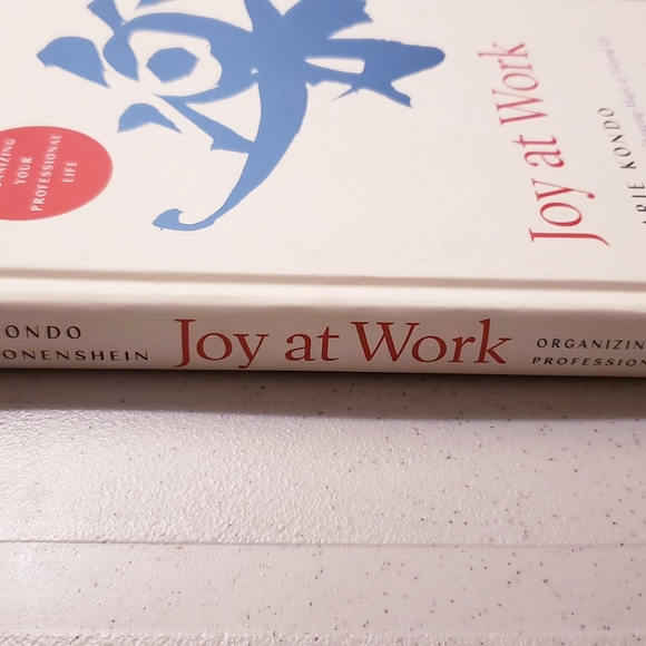 Joy at Work by Marie Kondo & Scott Sonenshein - Picture 3 of 4